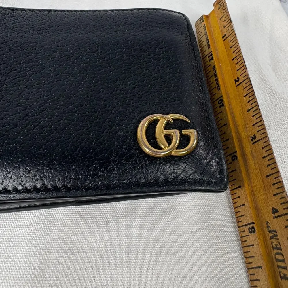 Gucci Men Black Leather Bifold Wallet W/ Gold GG Logo Authentic Unique Pocket